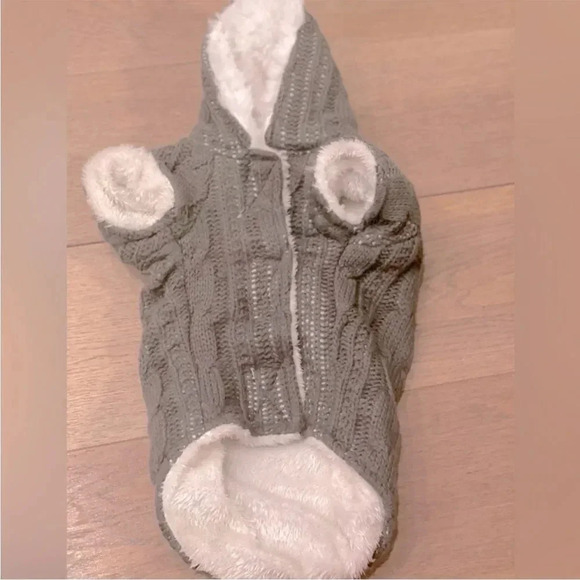 NWOT GREY W WHITE FUR LINED CABLE KNIT SWEATER WITH HOOD FOR DOG SIZE XS - Picture 7 of 9